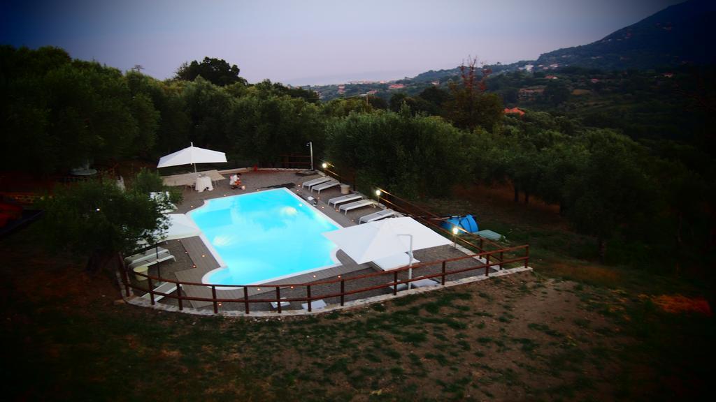 Tenuta Terre Di Bosco Oasi Di Relax Nel Cilento San Giovanni a Piro Luaran gambar