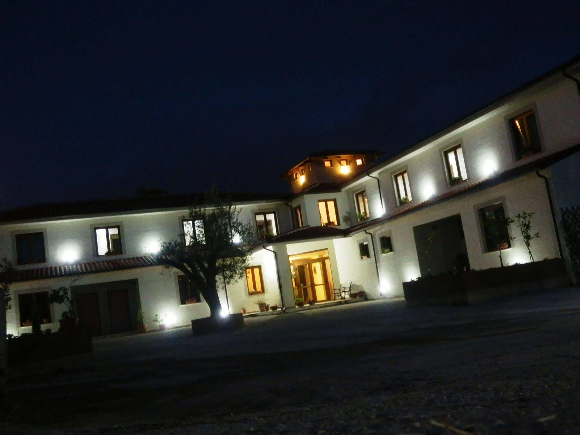 Tenuta Terre Di Bosco Oasi Di Relax Nel Cilento San Giovanni a Piro Luaran gambar